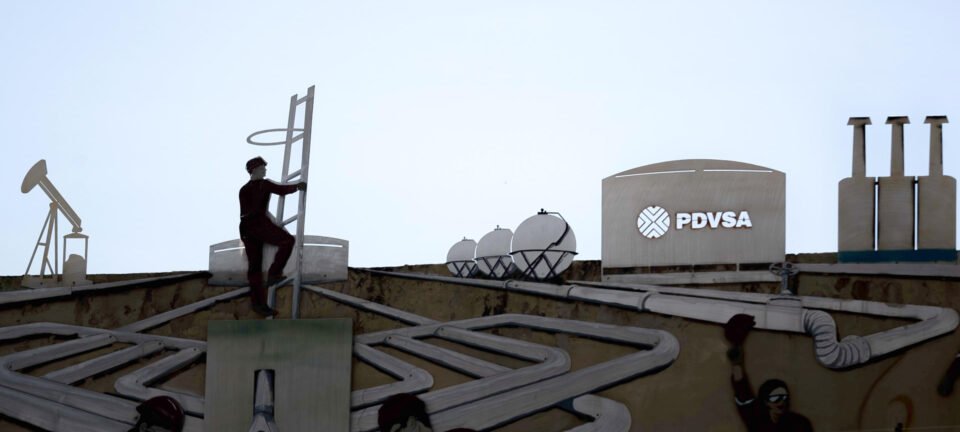 PDVSA confirma tratativas para enviar até 50 milhões de barris de petróleo aos EUA 2 ocrente 1767826165