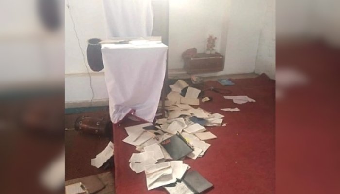 Polícia paquistanesa detém homem por vandalismo e profanação de igreja no Punjab 2 ocrente 1767958485