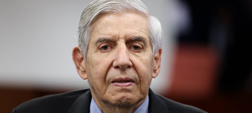 Comissão de Ética da Presidência abre investigação contra Augusto Heleno e solicita notificação ao STF 2 ocrente 1768003492