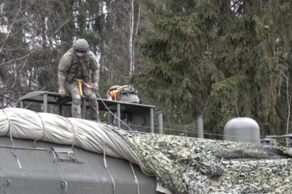 Rússia testa míssil hipersônico Oreshnik em ataque à Ucrânia e provoca reação internacional 12 ocrente 1768008866