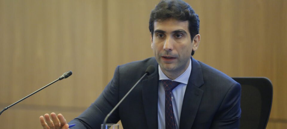 Galípolo marca reunião com presidente do TCU para tratar de crise do Banco Master 2 ocrente 1768013396