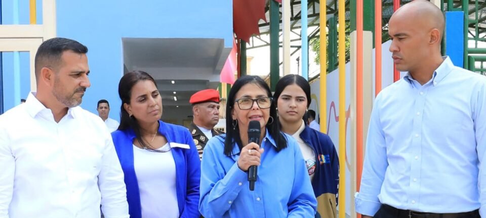 Delcy Rodríguez rebate Trump e afirma que governo venezuelano continua no comando 2 ocrente 1768252794
