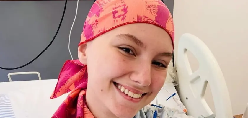 Morre aos 19 anos em Curitiba a influenciadora Isabel Veloso, símbolo de fé durante luta contra câncer terminal 2 ocrente 1768256381