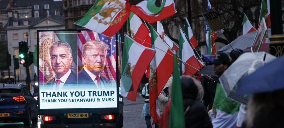 Enviado de Trump se reúne com príncipe herdeiro do Irã no exílio em meio a protestos sangrentos 2 ocrente 1768353572