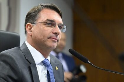 Flávio Bolsonaro prega união da direita e diz que candidatura “não tem volta” após rumores sobre Michelle 4 ocrente 1768491264