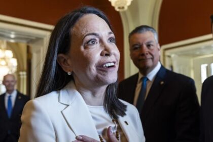 María Corina almoça com Trump e diz contar com apoio dos EUA para libertar a Venezuela 8 ocrente 1768512862