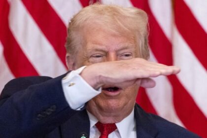 Trump ameaça sobretaxar países que rejeitarem plano dos EUA para anexar a Groenlândia 18 ocrente 1768584074
