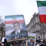 Nome de Reza Pahlavi volta a ganhar força entre manifestantes iranianos 5 ocrente 1768599387