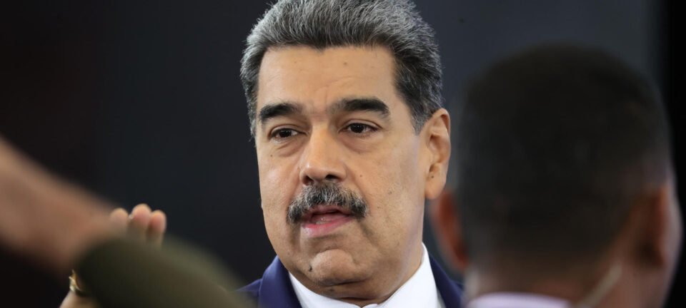 Ex-detentos descrevem choques, isolamento e drogas forçadas nas prisões chavistas após captura de Maduro 2 ocrente 1768782939