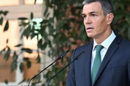 Sánchez alerta que ataque dos EUA à Groenlândia tornaria Putin “o homem mais feliz do mundo” 20 ocrente 1768799058