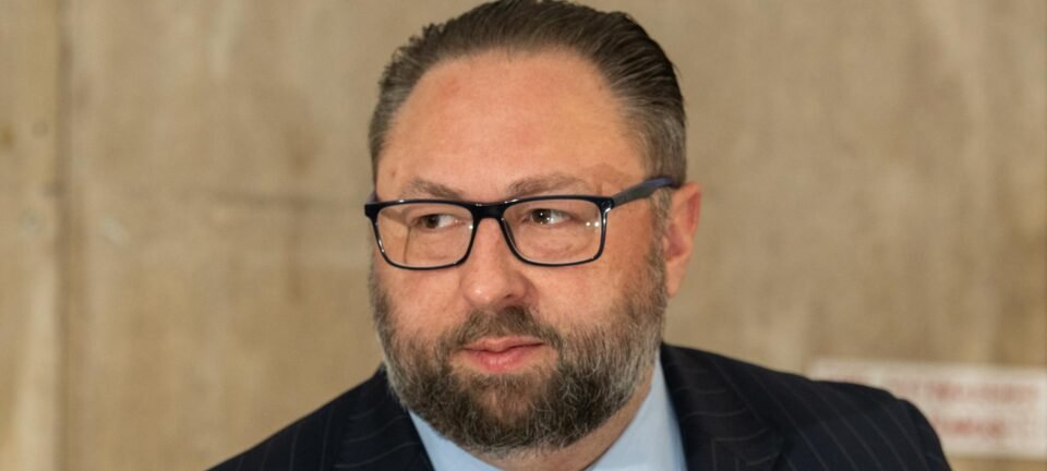 Ex-assessor de Trump chama artigo de Lula no NYT de “patético” e sai em defesa de Bolsonaro 2 ocrente 1768831484