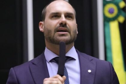 Eduardo Bolsonaro ironiza citação de Tarcísio em ranking de possíveis candidatos ao Planalto 18 ocrente 1768912517