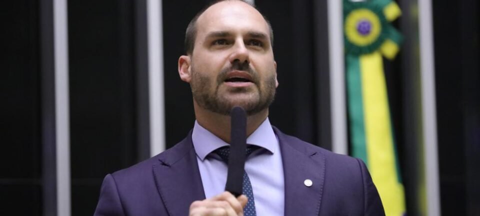 Eduardo Bolsonaro ironiza citação de Tarcísio em ranking de possíveis candidatos ao Planalto 2 ocrente 1768912517