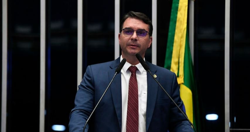 Flávio Bolsonaro inicia pré-campanha com giro por Israel, Bahrein e Emirados Árabes 2 ocrente 1768927804