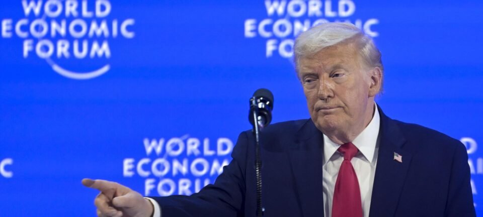 Trump anexa pesquisa do New York Times que mostra 56% de reprovação a processo por difamação 2 ocrente 1769138359