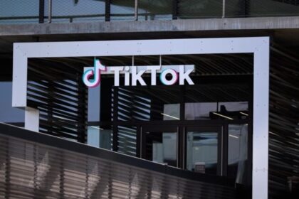 Trump celebra venda do TikTok a investidores norte-americanos e diz que app está nas mãos de “patriotas” 8 ocrente 1769178857