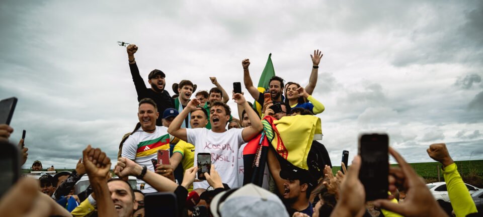 Influenciador de esquerda Leonardo Stoppa se une à Caminhada da Liberdade de Nikolas Ferreira 2 ocrente 1769211252