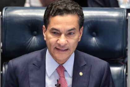 Chefe do Republicanos diz que apoio da direita a Flávio Bolsonaro ainda não está decidido 14 ocrente 1769223872