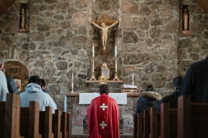 Catolicismo perde fiéis e cresce número de sem religião na América Latina, indica pesquisa 6 ocrente 1769263465