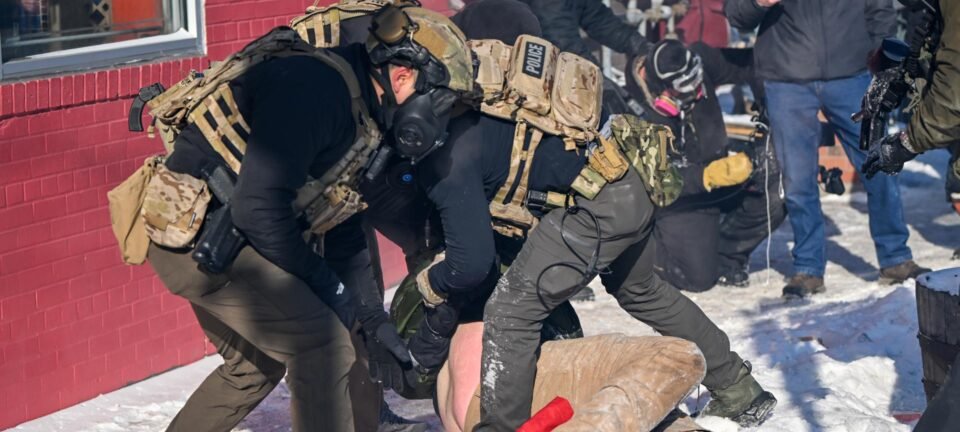 Morte de homem em ação do ICE gera confronto entre Trump e governador de Minnesota 2 ocrente 1769289629