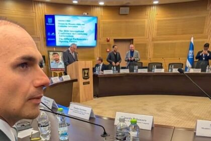 Eduardo Bolsonaro ataca antissemitismo e critica saída do Brasil da IHRA em discurso no Knesset 16 ocrente 1769429063