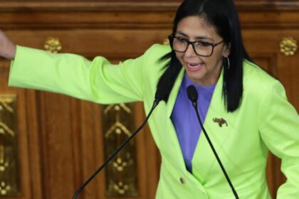 Delcy Rodríguez diz estar “cansada” de ordens de Washington e cobra fim da pressão dos EUA 6 ocrente 1769434458
