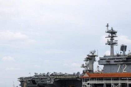 Porta-aviões USS Abraham Lincoln chega ao Índico em meio a possível ação dos EUA contra o Irã 14 ocrente 1769454295
