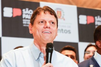 Tarcísio classifica Nikolas como “fenômeno” e diz que marcha pró-Bolsonaro não compromete diálogo com STF 20 ocrente 1769463266