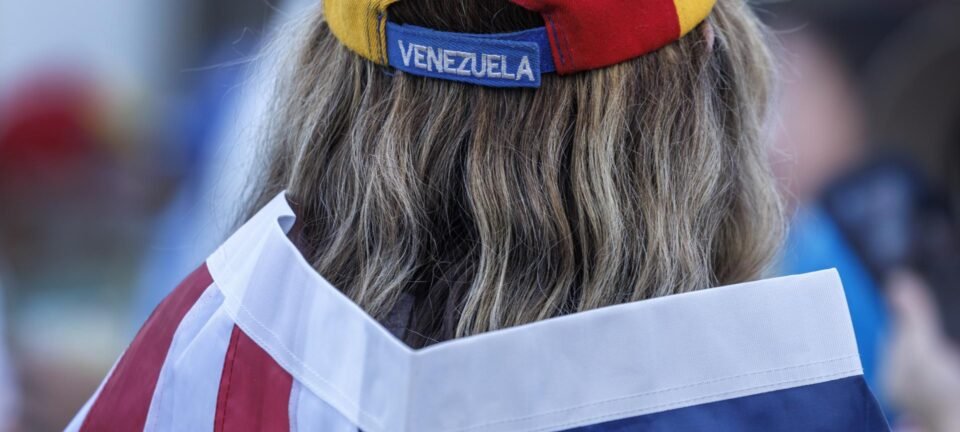 EUA avaliam instalar bases permanentes da CIA na Venezuela após captura de Maduro, dizem fontes 2 ocrente 1769526308