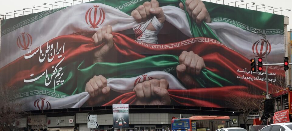 Regime iraniano exibe confissões forçadas de manifestantes e eleva repressão 2 ocrente 1769553274