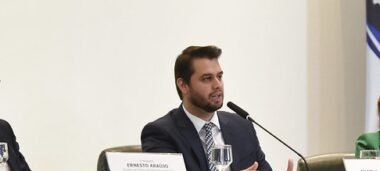 Defesa de Filipe Martins leva registro notarial de acessos ao LinkedIn para rebater prisão 14 ocrente 1769599165