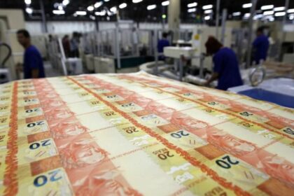 Dívida pública alcança R$ 8,6 tri e pode superar R$ 10 tri até o fim de 2026, aponta Tesouro 12 ocrente 1769636105