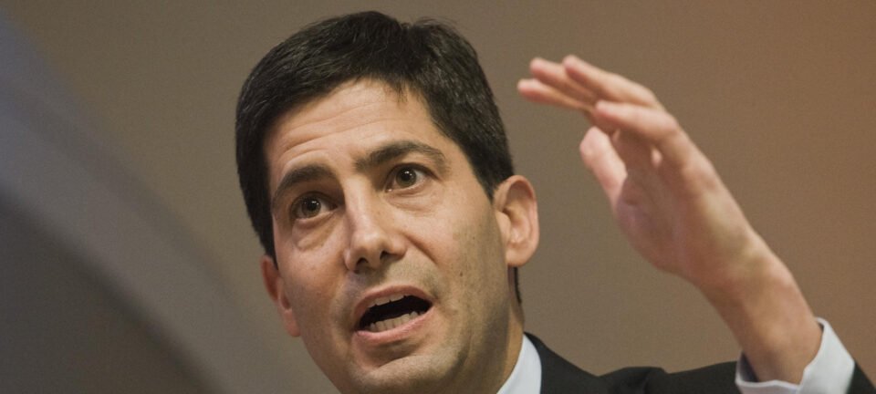 Trump escolhe Kevin Warsh para comandar o Federal Reserve 2 ocrente 1769783726