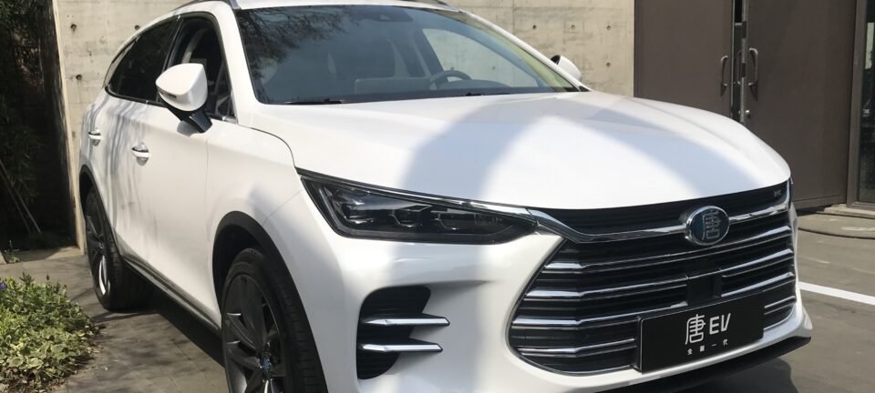Câmara recebe três veículos elétricos da BYD avaliados em R$ 878 mil 2 ocrente 1769807961