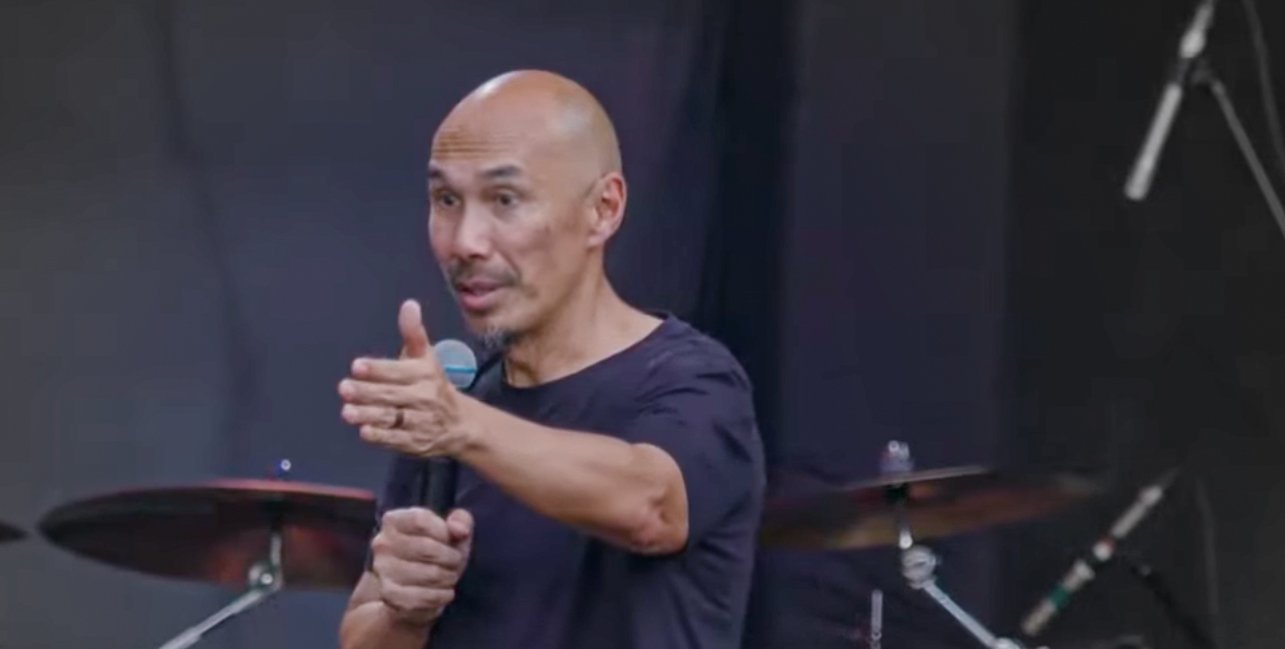 Francis Chan desafia brasileiros no The Send: “Se quer sentir a presença de Deus, vá às nações” 2 ocrente 1769974469