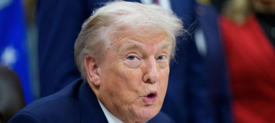 Trump ameaça acionar Justiça contra Trevor Noah por piada sobre ilha de Epstein no Grammy 2 ocrente 1770050060