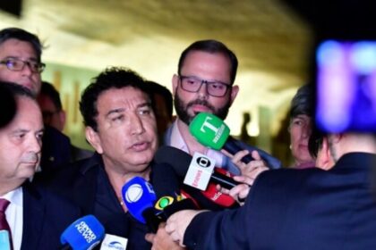 Magno Malta pressiona Fachin e diz que CNJ já tem instrumentos para conter excessos no STF 20 ocrente 1770218379