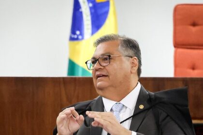STF arquiva investigação sobre senador pego com R$ 33 mil na cueca 4 ocrente 1770240015