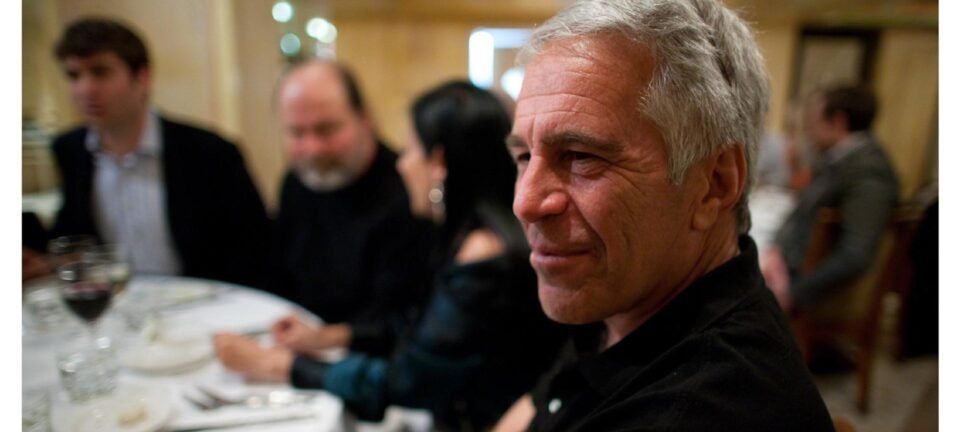 Novos arquivos de Jeffrey Epstein provocam abalos em governos e monarquias 2 ocrente 1770258879