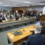 Troca de acusações entre deputados do PT e PL interrompe sessão da CPMI do INSS 5 ocrente 1770319193