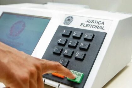 Bancada evangélica reage a declarações que pedem exclusão de fiéis das urnas 12 ocrente 1770389381