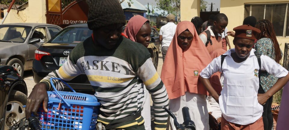 Emboscada em falso culto termina com 170 mortos em vilas de Kwara, na Nigéria 2 ocrente 1770412759