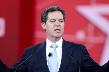 Ex-embaixador afirma que China difunde tecnologia de repressão religiosa em dezenas de países 2 ocrente 1770437966