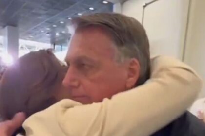 Carta de Bolsonaro a Michelle marca 18 anos de casamento e mobiliza redes sociais 8 ocrente 1770482055