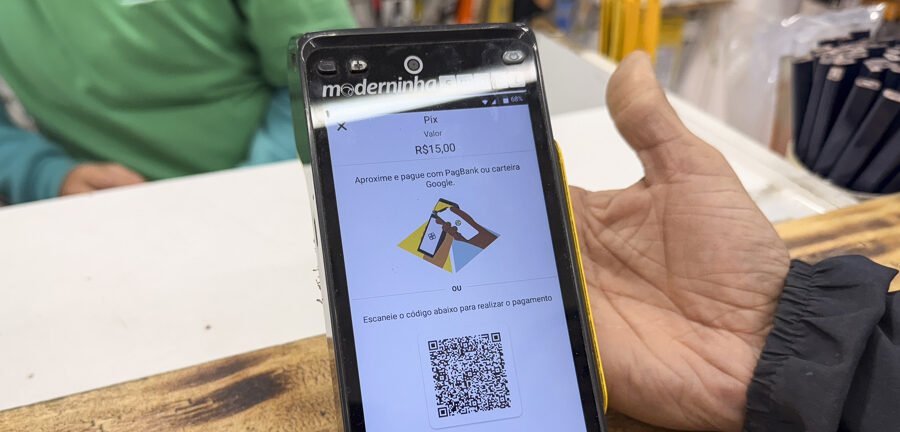 Instabilidade no Pix atinge 13 bancos e fintechs; instituições citam falha externa 2 ocrente 1770485687