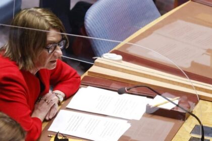 Embaixadora da Noruega na Jordânia é afastada por ligação com Jeffrey Epstein 20 ocrente 1770674713