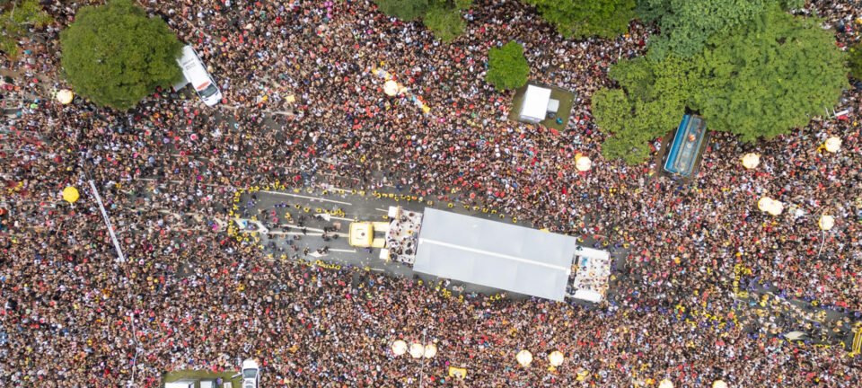 Tarcísio reprova aglomeração de 1,5 milhão de pessoas em bloco de pré-carnaval na Consolação 2 ocrente 1770697155