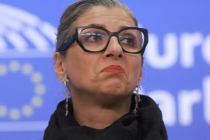 Governo francês exige demissão de relatora da ONU após fala que citou Israel como “inimigo em comum” 16 ocrente 1770868233