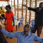 Pastores ficam feridos após ataque de extremistas muçulmanos no leste de Uganda 5 ocrente 1770896058