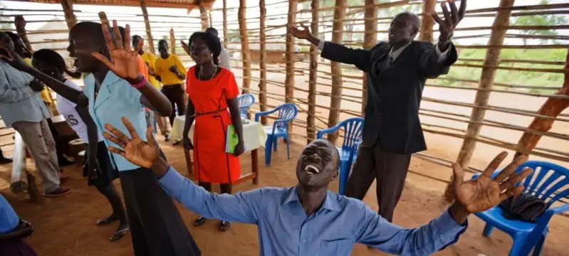 Pastores ficam feridos após ataque de extremistas muçulmanos no leste de Uganda 2 ocrente 1770896058